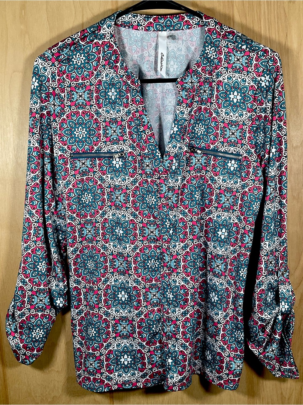 NY Collection Medallion Print Stretch Blouse - EUC